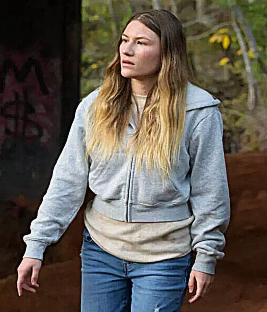 Hunting Season S01 Sofia Hublitz Grey Crop Jacket