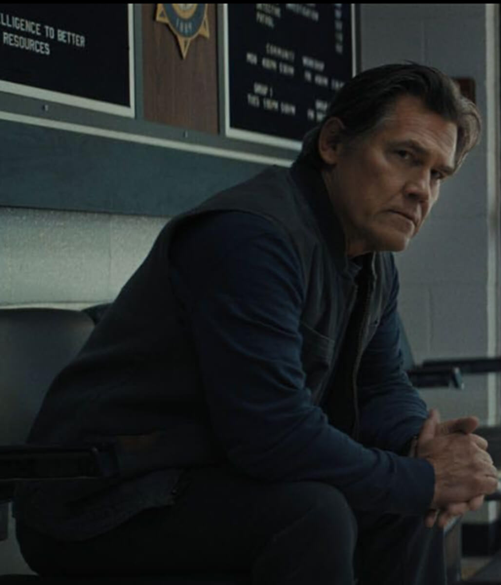 Josh Brolin Weapons 2025 Green Wool Vest