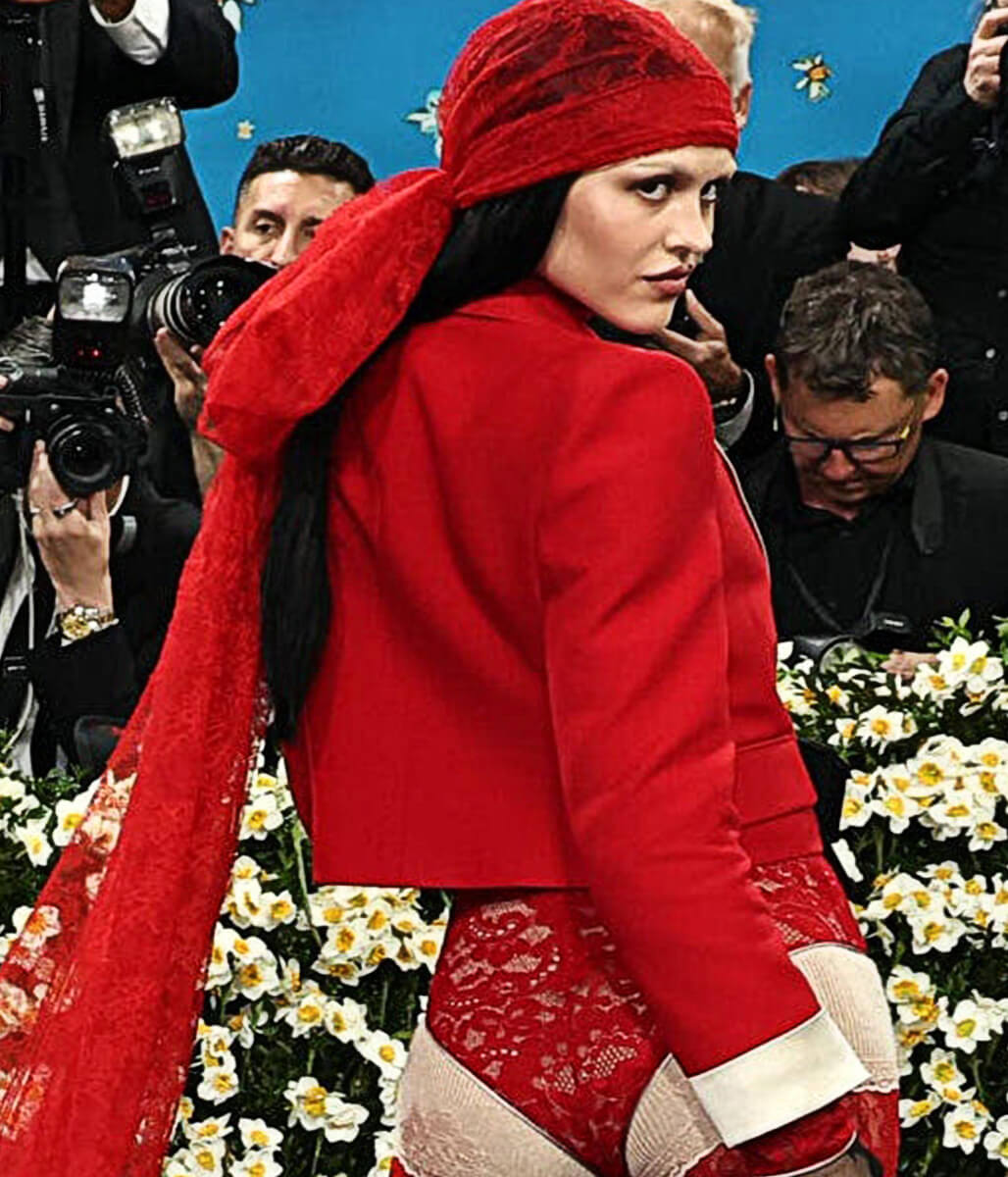 Met Gala 2026 Amelia Gray Red Tuxedo Jacket
