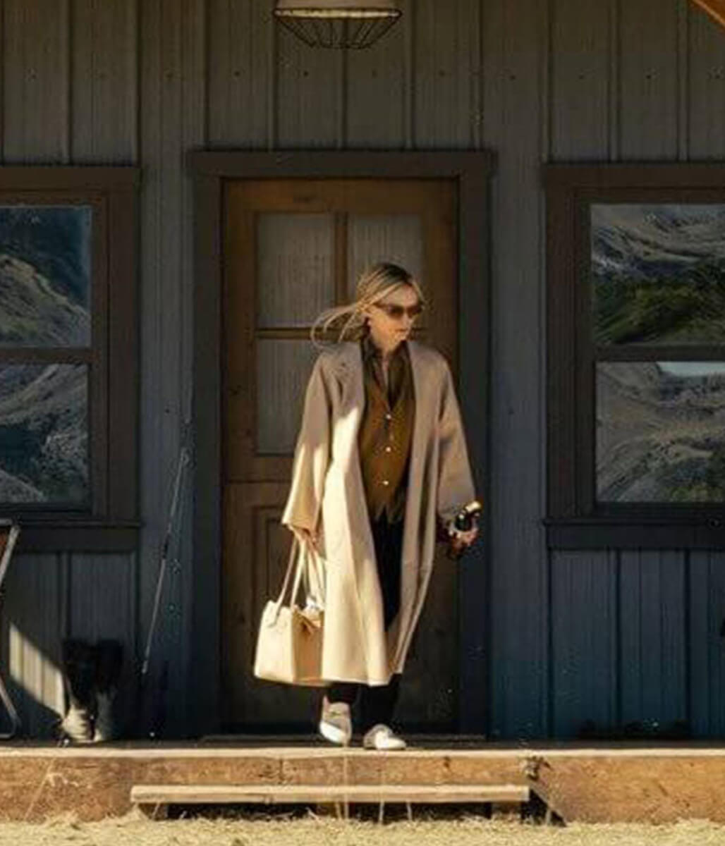 The Madison Season 01 Michelle Pfeiffer Beige Cotton Coat