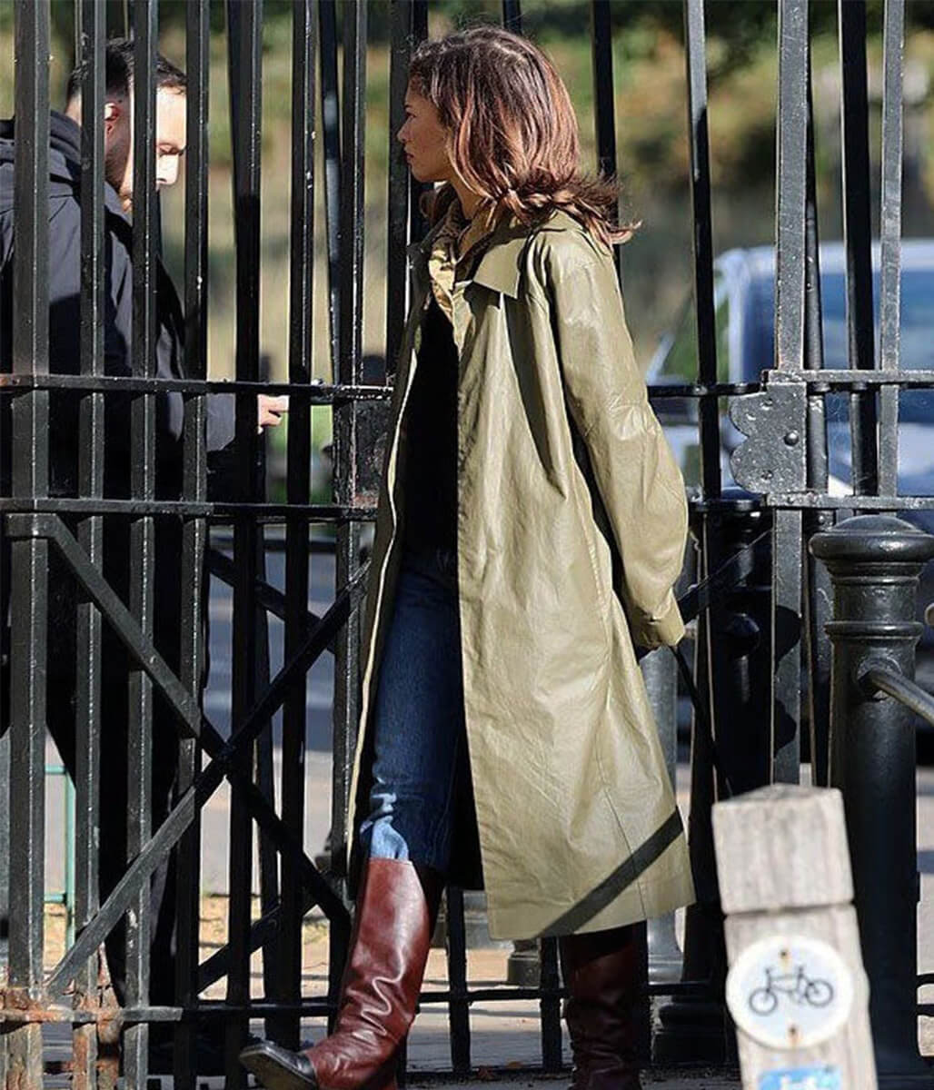 Zendeya Coleman London Park Spotting Green Trench Coat