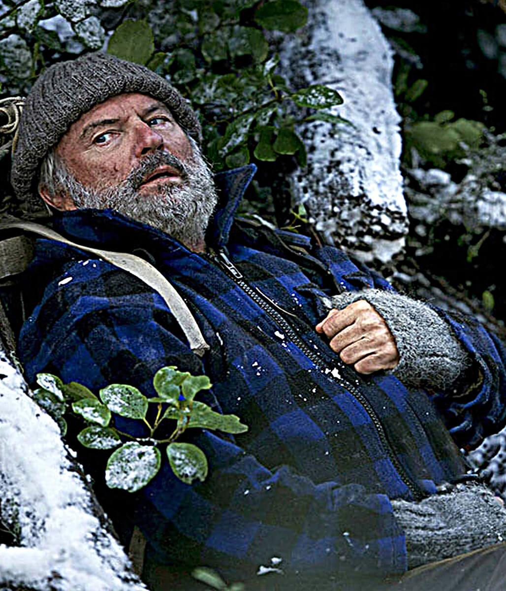 Sam Neil hunt For Wilderpeople 2016 Blue Plaid Coat