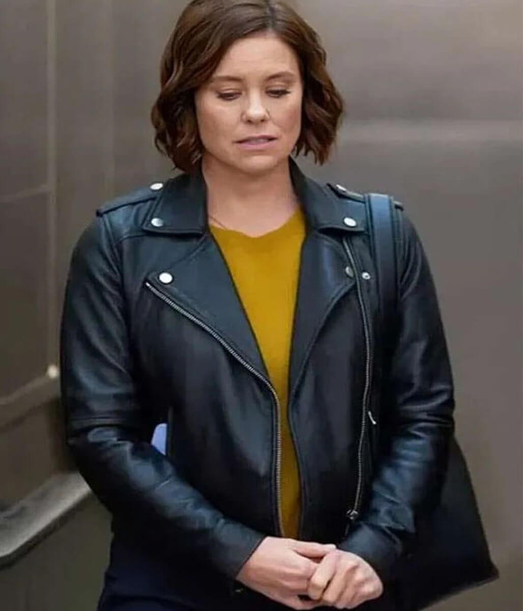 Anna To Barcelona Forever 2025 Ashley Williams Leather Jacket