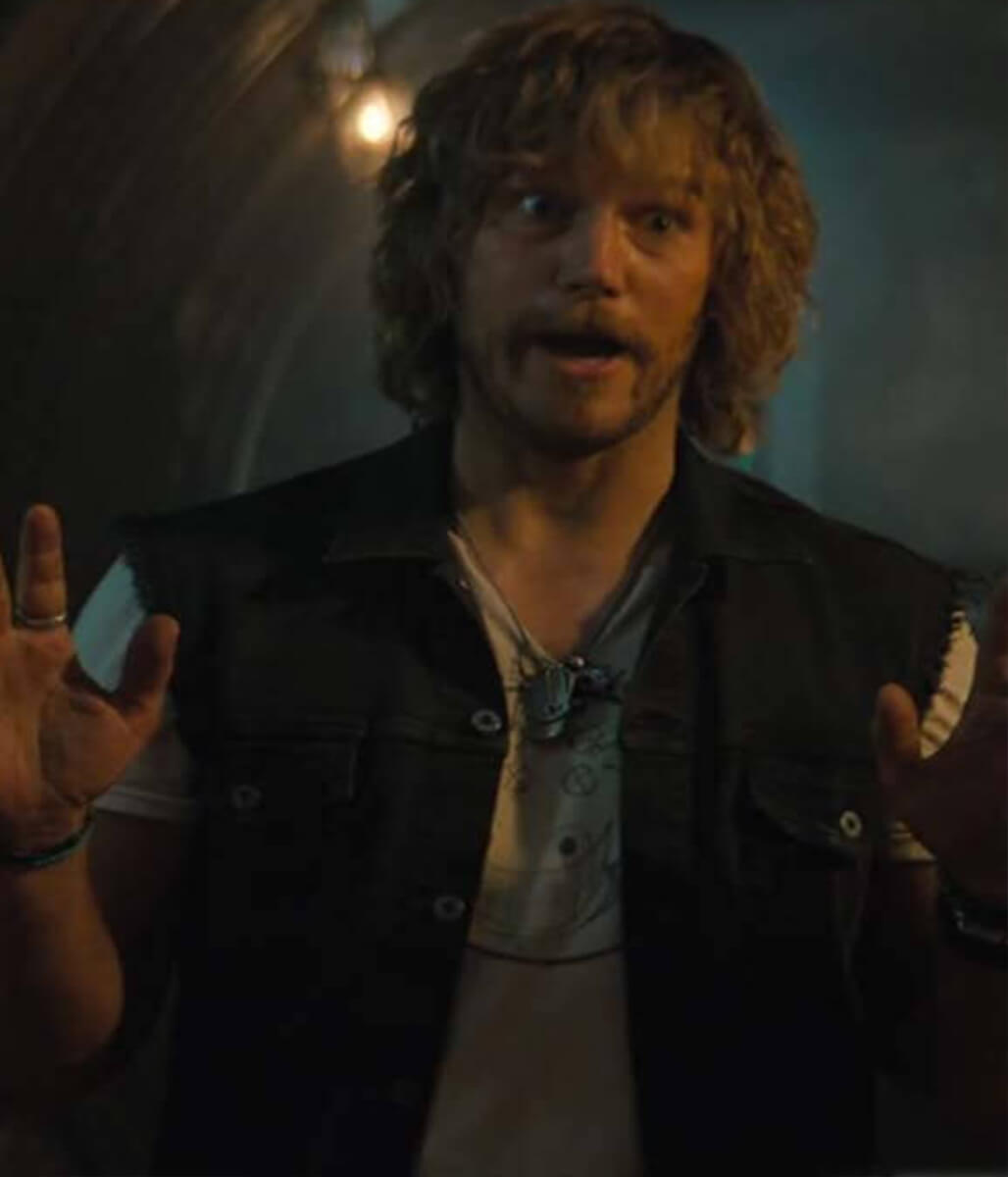 Chris Pratt The Electric State 2025 Keats Cotton Vest