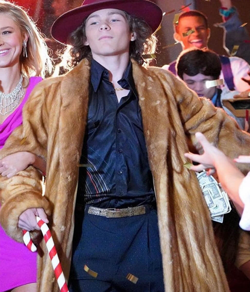 Georgie Cooper Young Sheldon S03 Brown Fur Coat