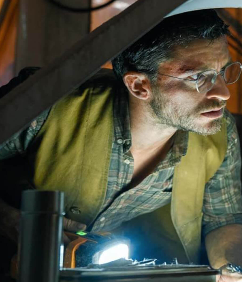 Jurassic World: Rebirth 2025 Jonathan Bailey Cotton Vest