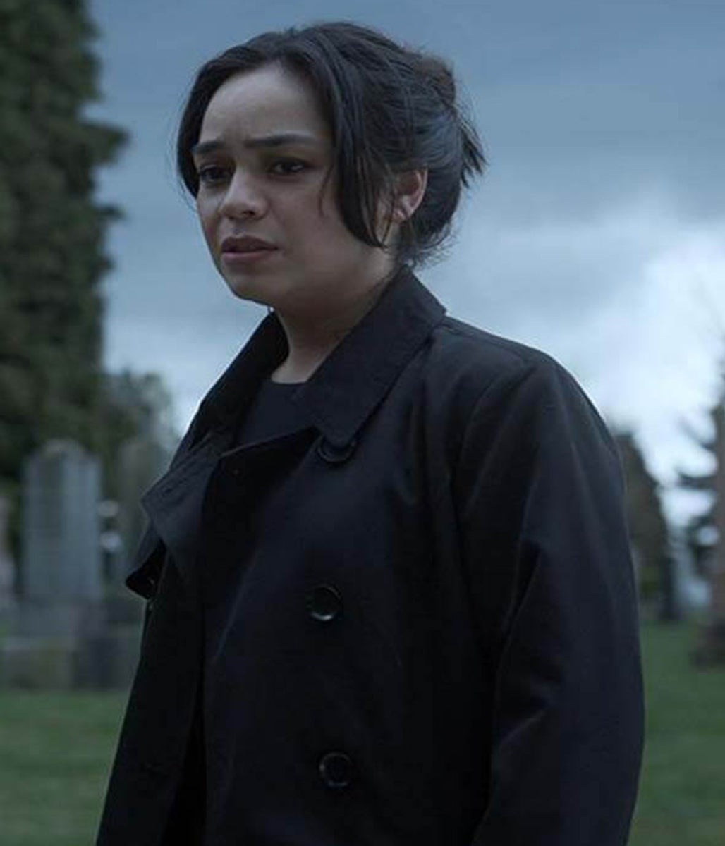 Kaitlyn Santa Juana Final Destination Bloodlines Cotton Coat