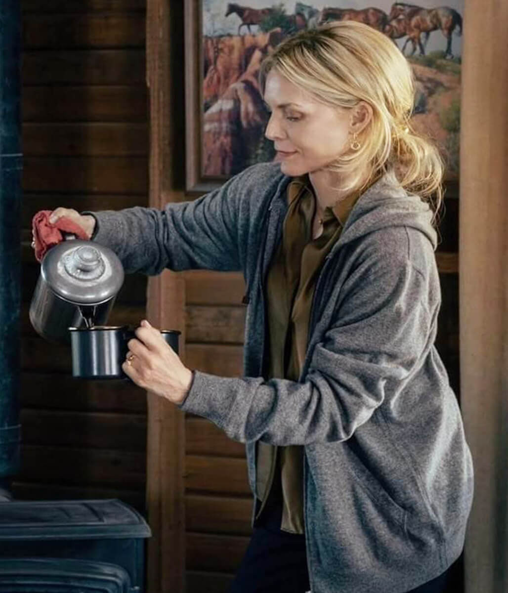 Michelle Pfeiffer The Madison Season 01 Grey Jacket