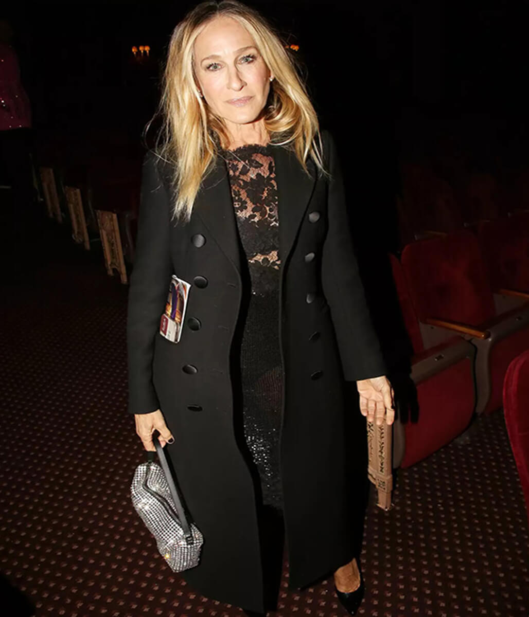 Sarah Jessica Parker Victorias Secret 2025 Black Coat