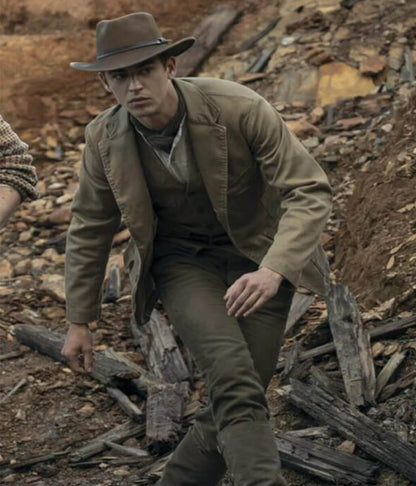 Sherlock Holmes Young Sherlock 2026 Beige Blazer