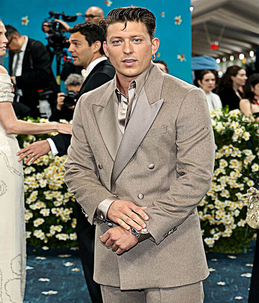 Tom Francis Met Gala 2025 Beige Tuxedo
