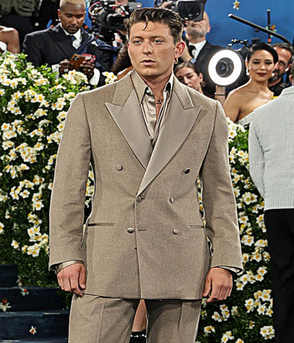 Tom Francis Met Gala 2025 Beige Tuxedo