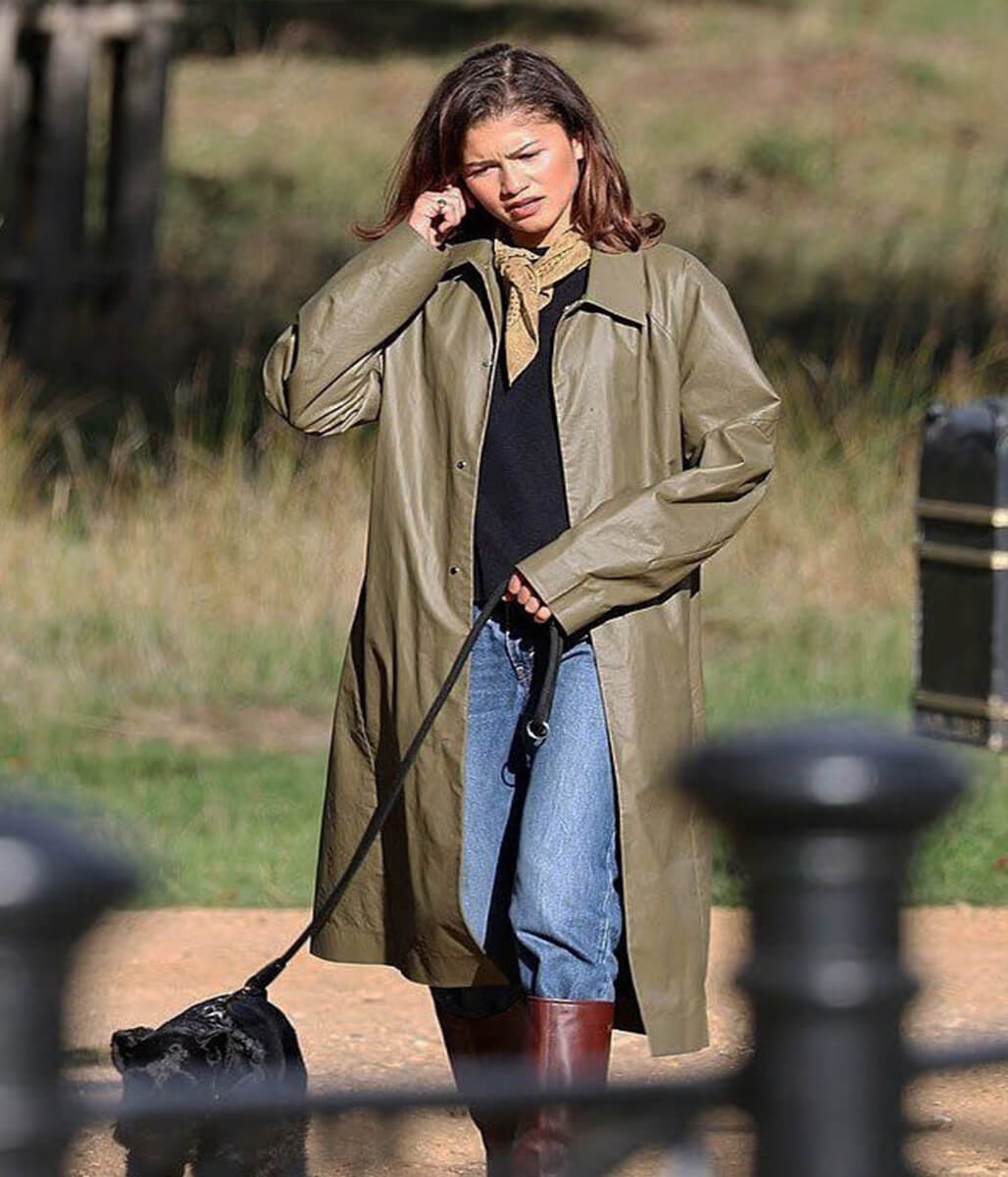 Zendeya Coleman London Park Spotting Green Trench Coat